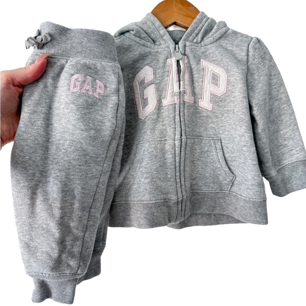 GAP Light Gray Hoodie and Joggers Set- size 12/18 months